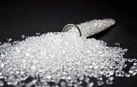 TPU మెటీరియల్: ది వర్సటైల్ ఎలాస్టోమర్ ట్రాన్స్‌ఫార్మింగ్ మోడరన్ లైఫ్ అండ్ ఇండస్ట్రీ